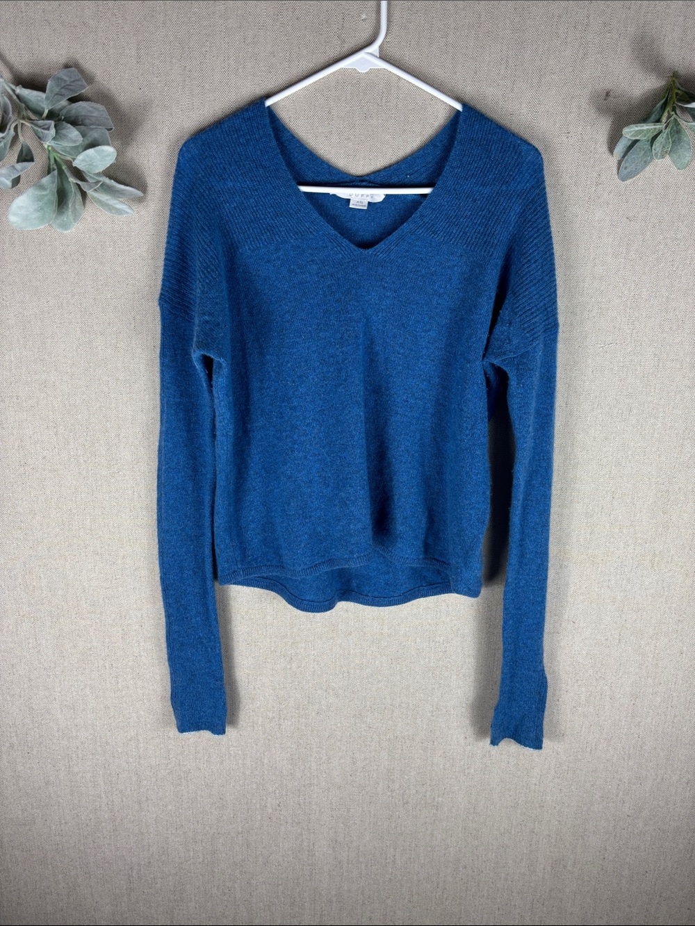 Duffy > Blue Cashmere V-Neck Sweater with Thumb Holes Extra Small